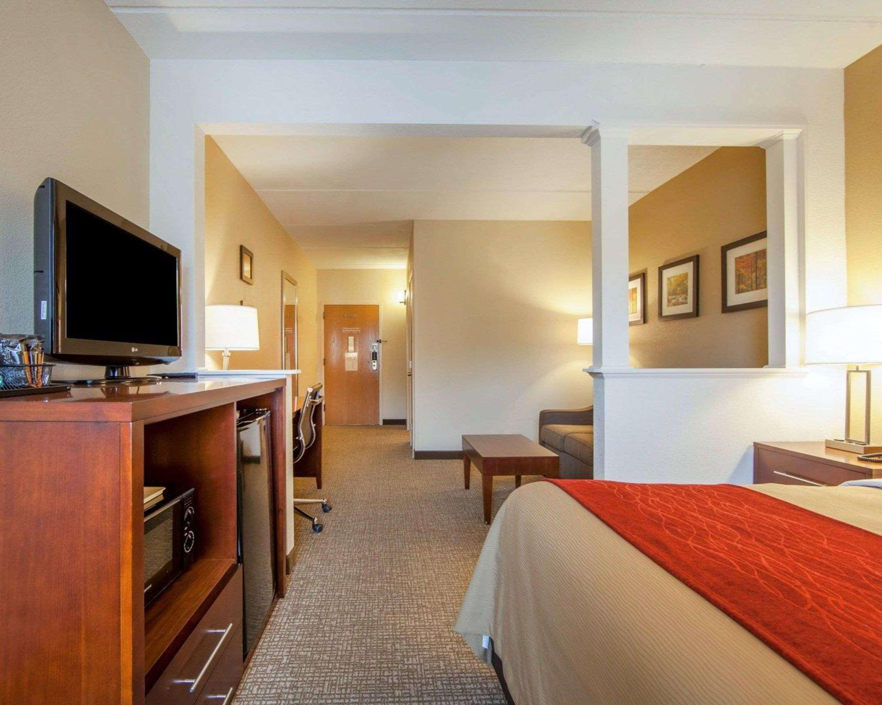 Comfort Inn At Royal Blue Pioneer Zewnętrze zdjęcie