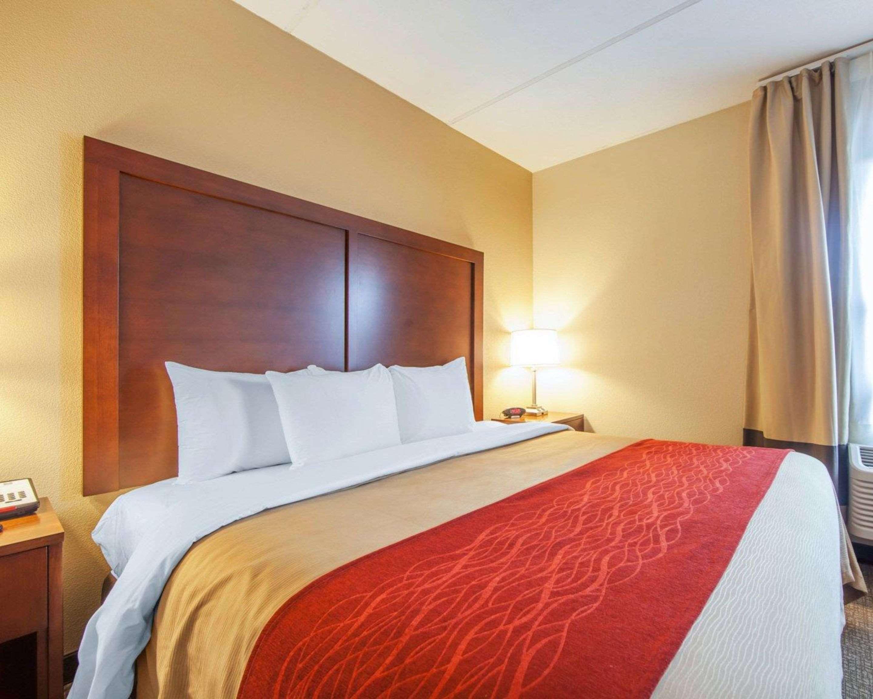Comfort Inn At Royal Blue Pioneer Zewnętrze zdjęcie