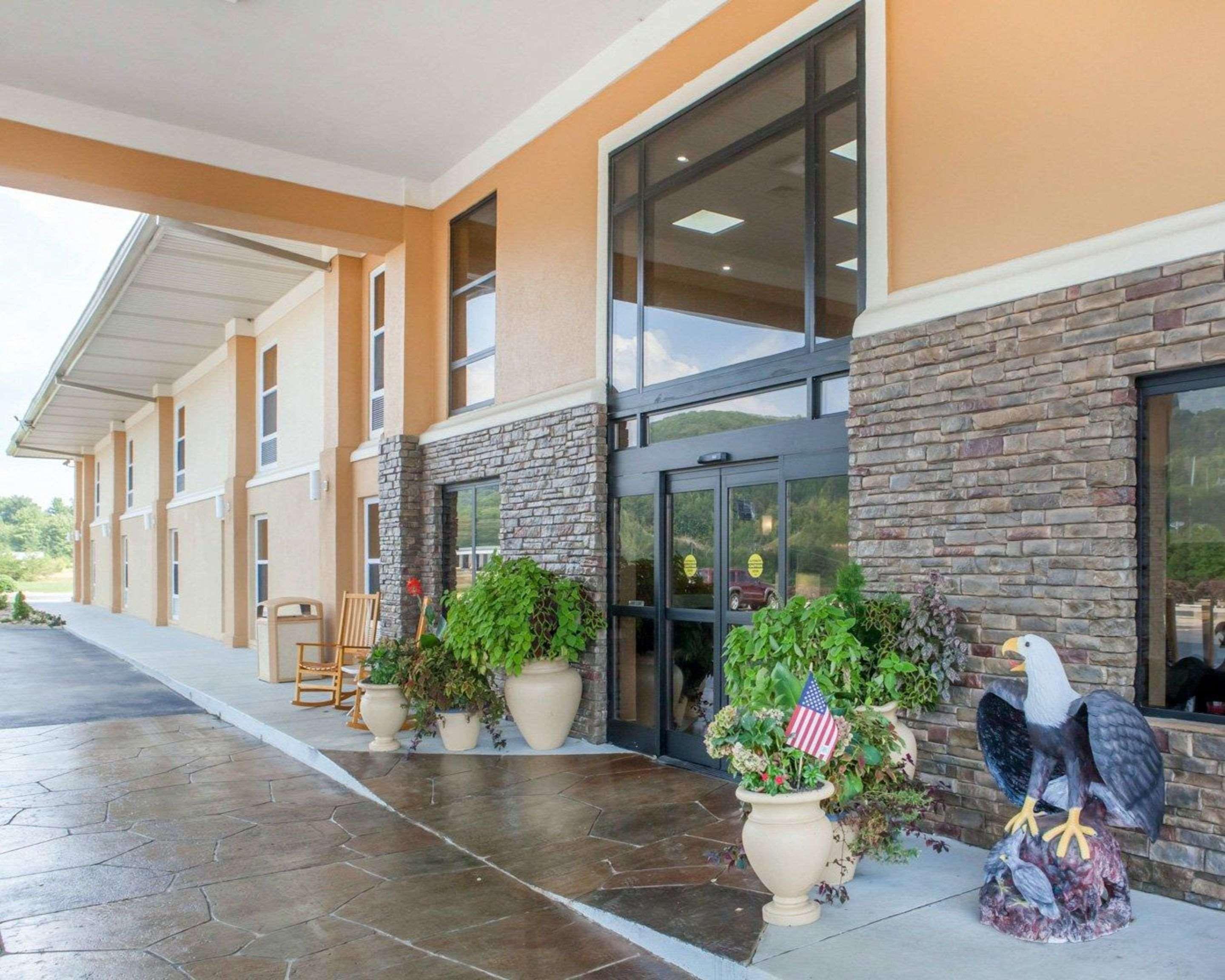 Comfort Inn At Royal Blue Pioneer Zewnętrze zdjęcie
