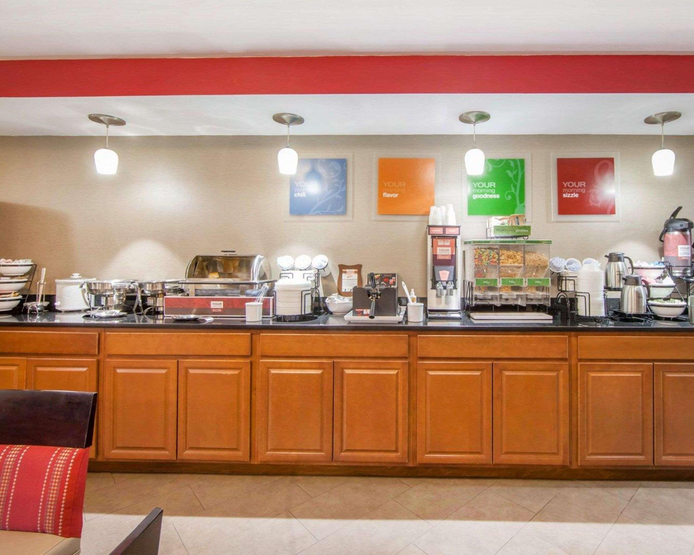 Comfort Inn At Royal Blue Pioneer Zewnętrze zdjęcie