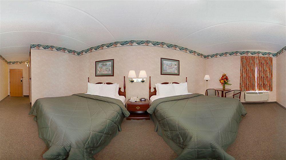 Comfort Inn At Royal Blue Pioneer Zewnętrze zdjęcie
